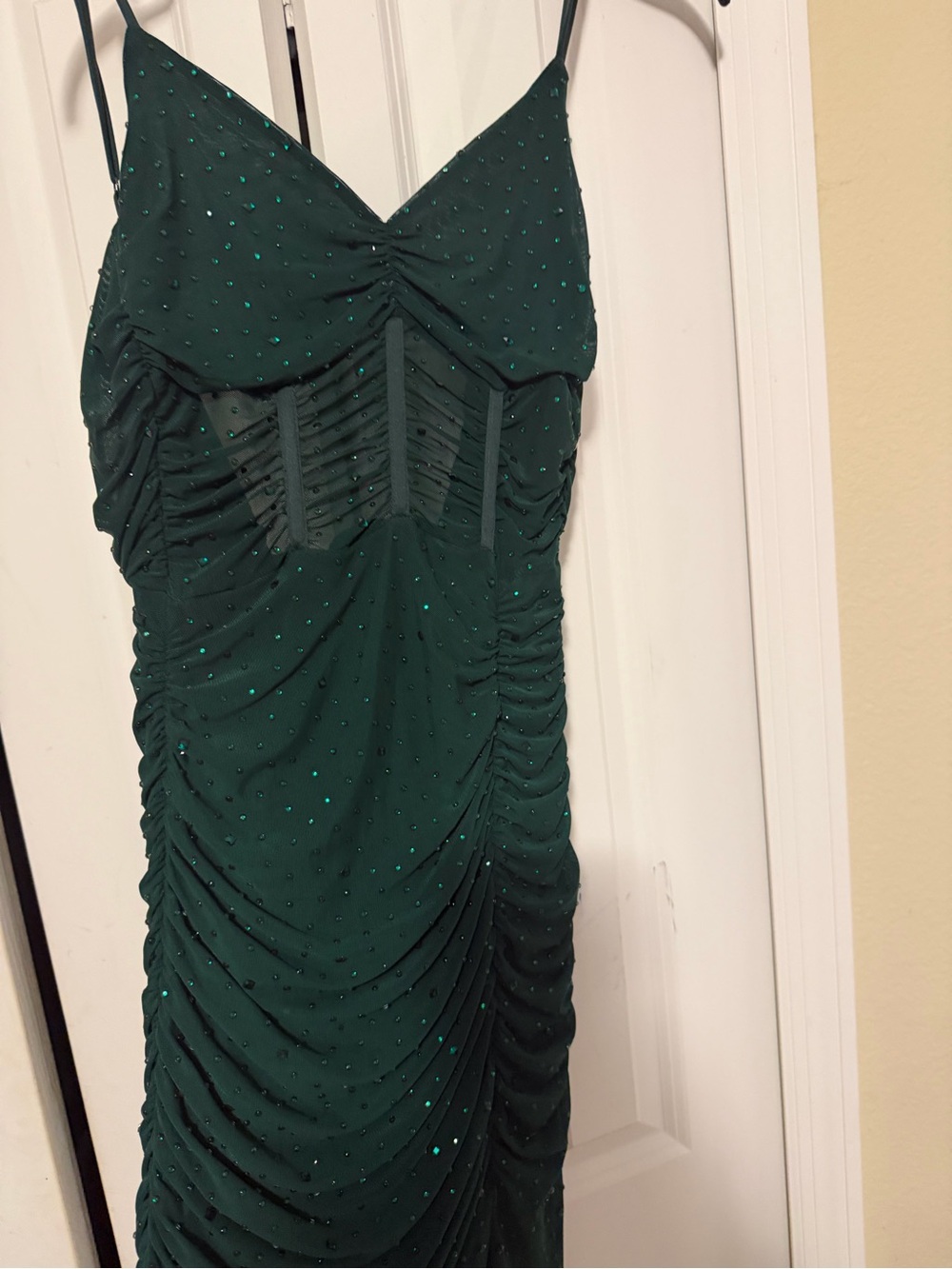 Emerald Green Ruched Spaghetti-Strap Prom Dress